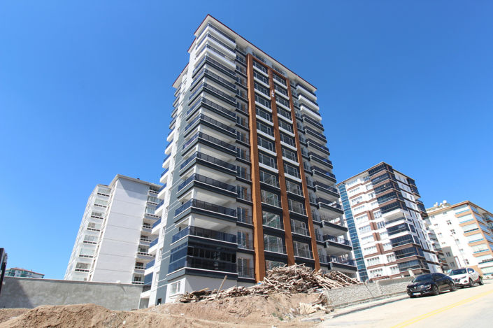 Image No.2-4 Bed Apartment for sale