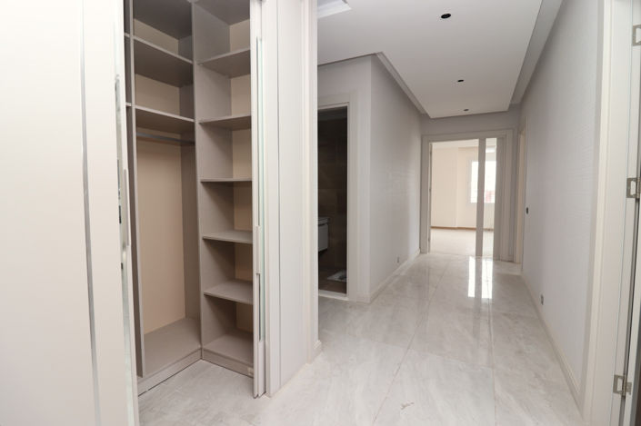 Image No.25-3 Bed Apartment for sale