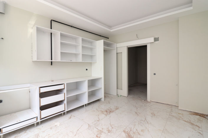 Image No.8-3 Bed Apartment for sale