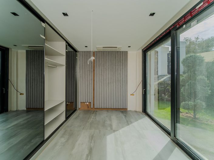 Image No.12-6 Bed House/Villa for sale