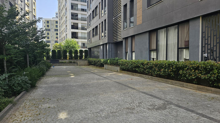 Image No.12-5 Bed Apartment for sale