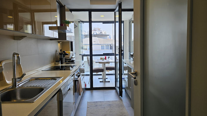 Image No.18-5 Bed Apartment for sale