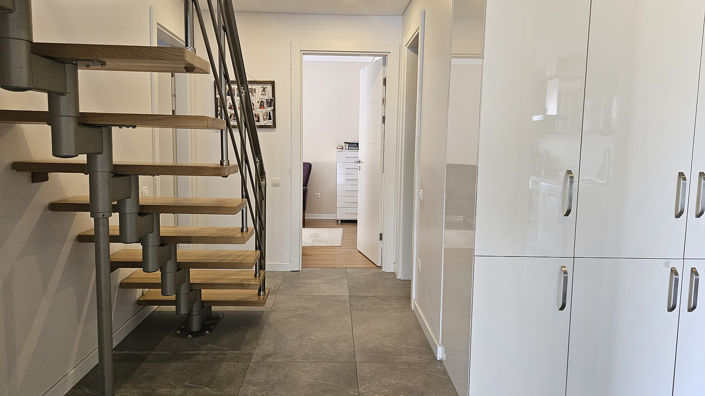 Image No.39-5 Bed Apartment for sale