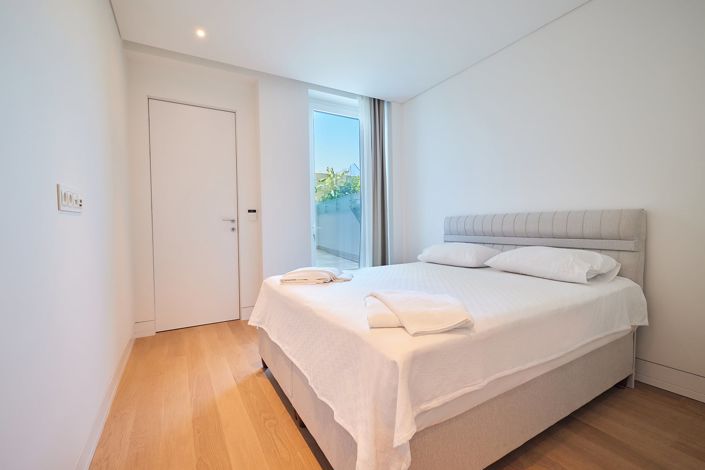 Image No.28-7 Bed House/Villa for sale