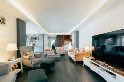 Interior 2