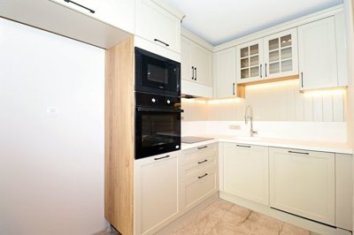 Interior 5