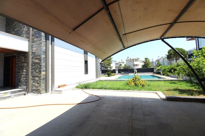 Image No.13-4 Bed House/Villa for sale