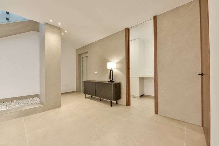 Image No.30-4 Bed House/Villa for sale