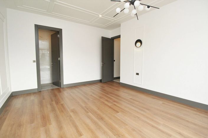 Image No.17-5 Bed House/Villa for sale