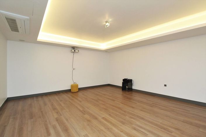 Image No.33-5 Bed House/Villa for sale