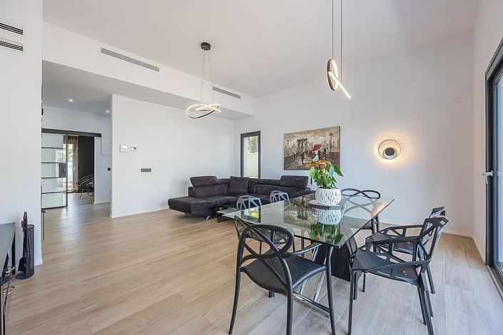 Image No.46-4 Bed House/Villa for sale