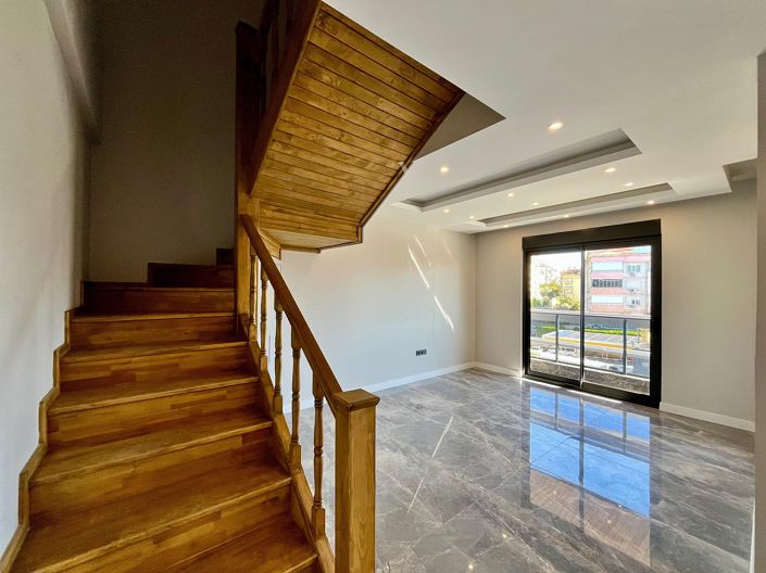 Image No.10-2 Bed Apartment for sale