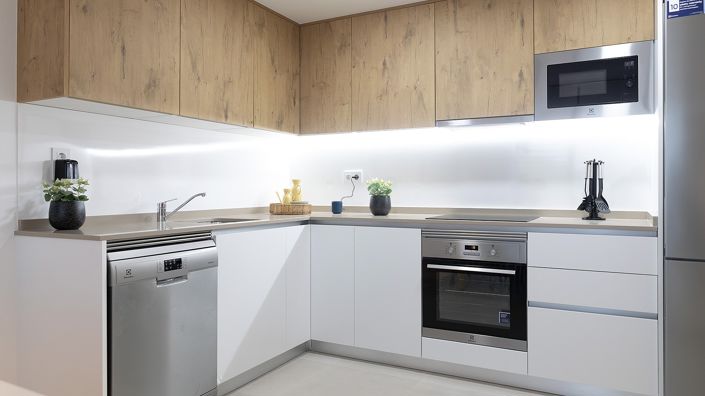 Image No.24-3 Bed Apartment for sale