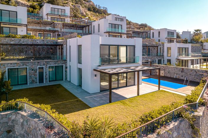 Image No.1-6 Bed House/Villa for sale