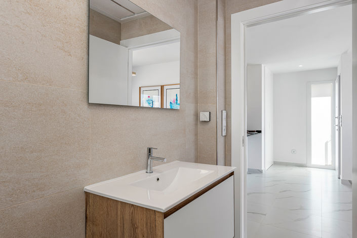 Image No.54-2 Bed Apartment for sale