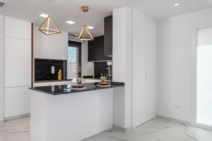 Image No.39-2 Bed Apartment for sale