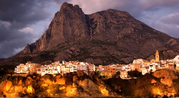 Image No.13-4 Bed House/Villa for sale