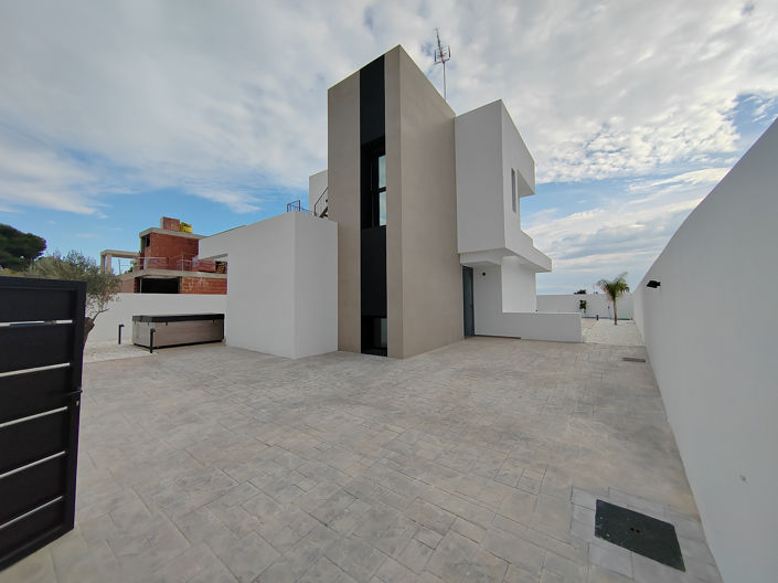 Image No.15-4 Bed House/Villa for sale