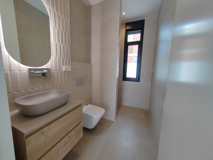 Image No.27-4 Bed House/Villa for sale