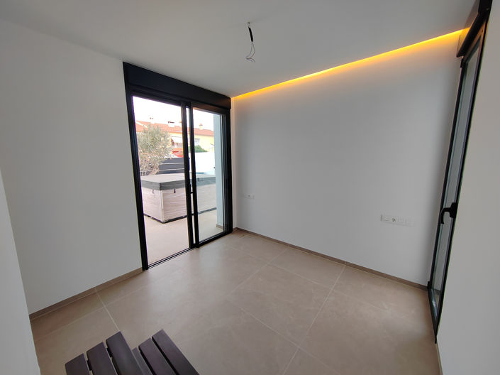 Image No.29-4 Bed House/Villa for sale