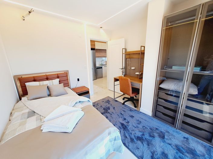 Image No.24-3 Bed Apartment for sale