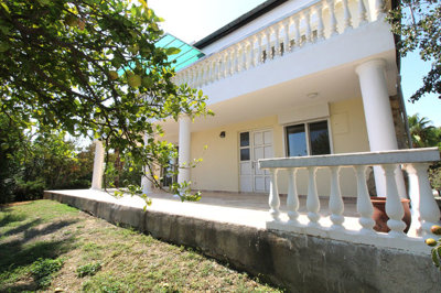 Exterior 13