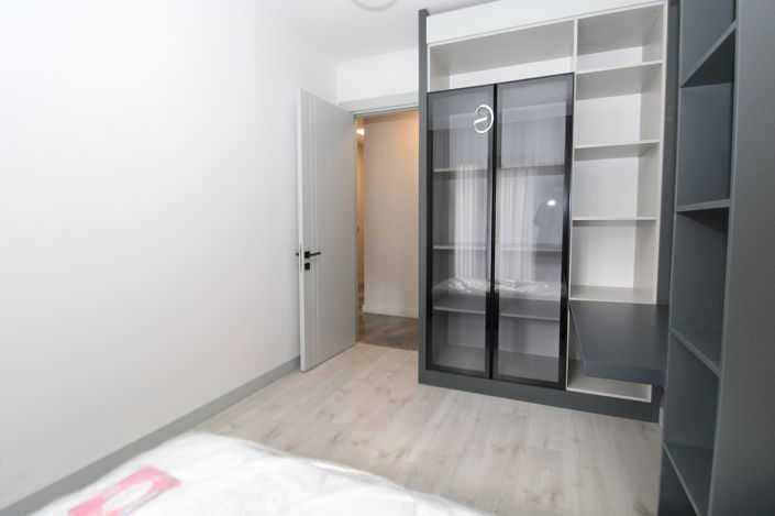 Image No.18-5 Bed Apartment for sale