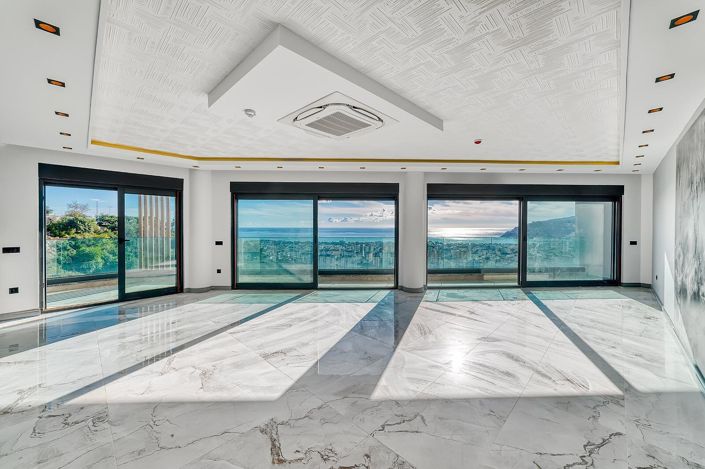 Image No.9-6 Bed House/Villa for sale