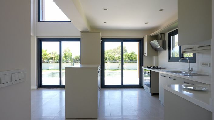 Image No.8-4 Bed House/Villa for sale