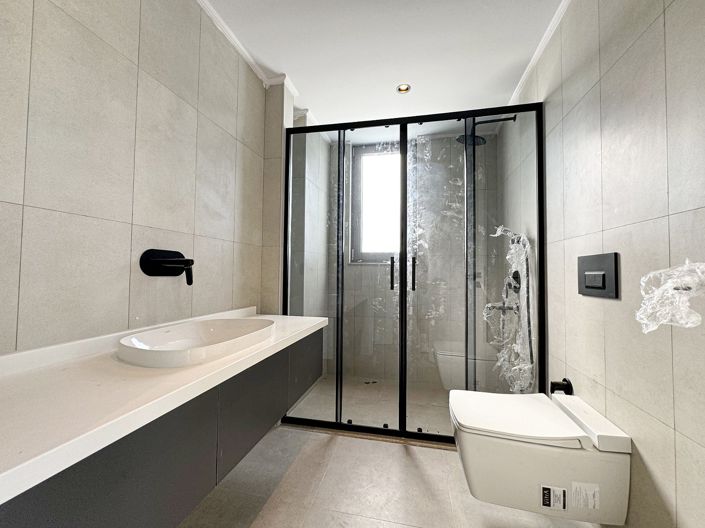 Image No.12-3 Bed Apartment for sale