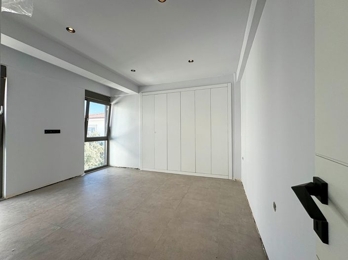 Image No.6-3 Bed Apartment for sale