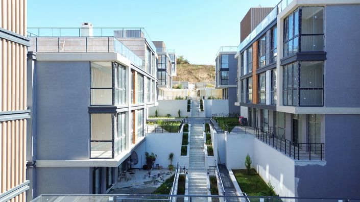 Image No.10-3 Bed Apartment for sale