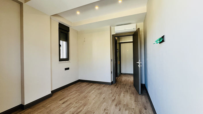 Image No.11-1 Bed Apartment for sale