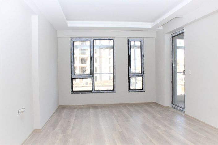 Image No.11-3 Bed Apartment for sale