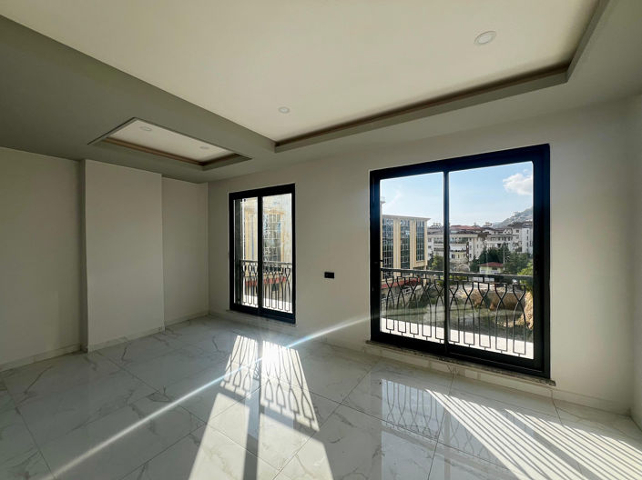 Image No.24-1 Bed Apartment for sale