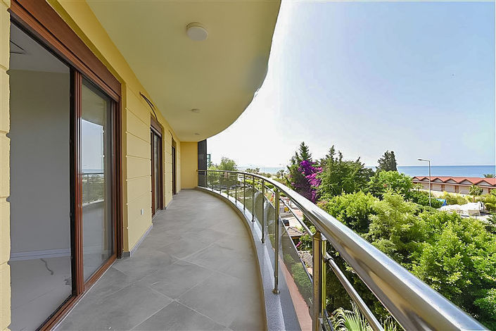 Image No.30-4 Bed Apartment for sale