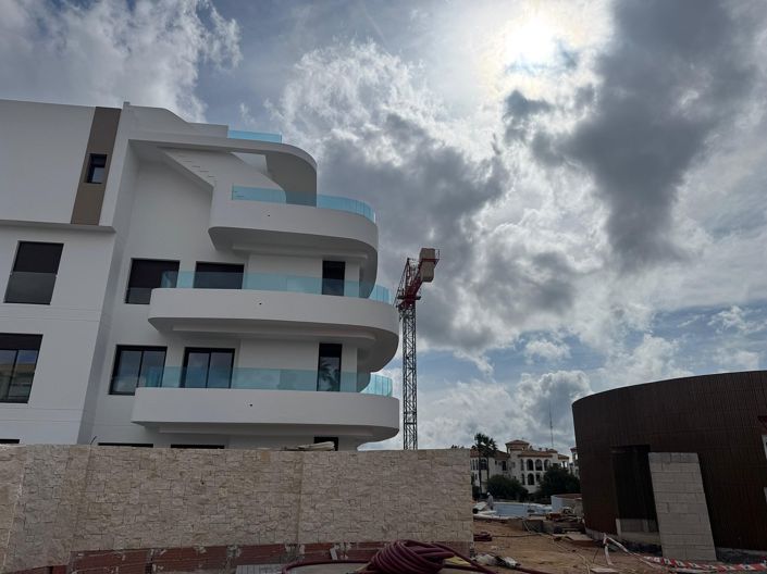 Image No.34-4 Bed Apartment for sale