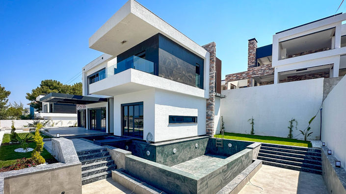 Image No.10-5 Bed House/Villa for sale