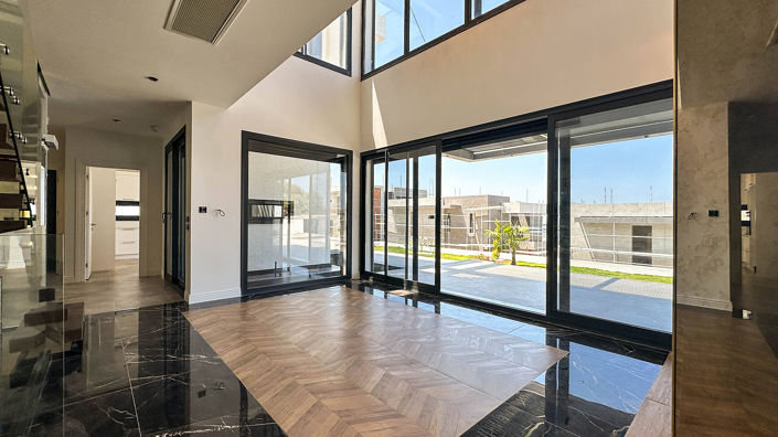 Image No.28-5 Bed House/Villa for sale