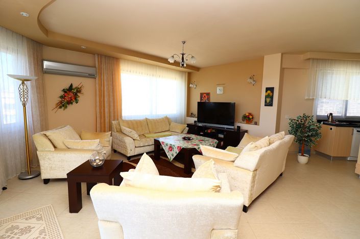 Image No.17-3 Bed Apartment for sale