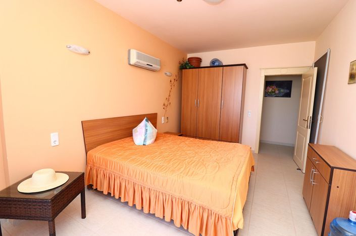 Image No.25-3 Bed Apartment for sale