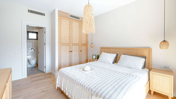 Image No.28-4 Bed House/Villa for sale