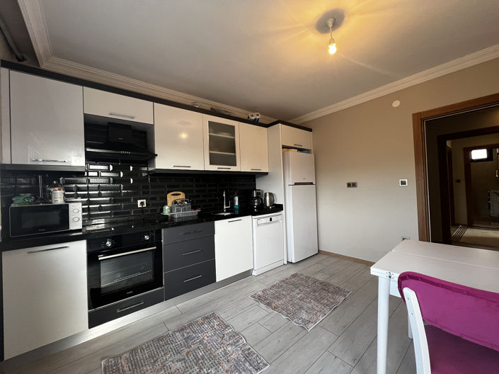 Image No.15-3 Bed Apartment for sale