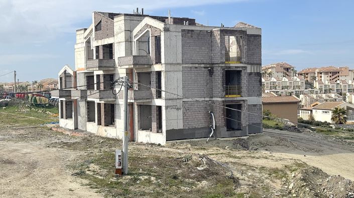 Image No.28-2 Bed Apartment for sale