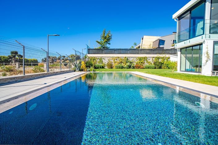 Image No.8-5 Bed House/Villa for sale