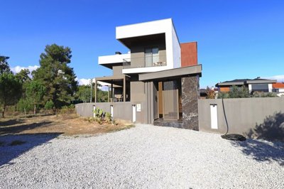 Exterior 2