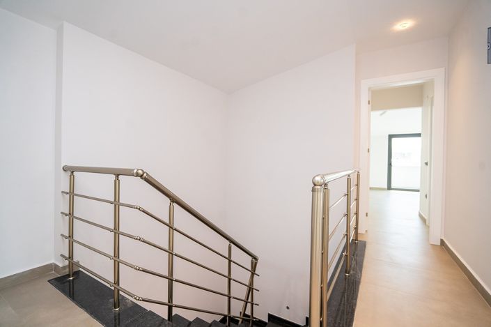 Image No.24-1 Bed Apartment for sale