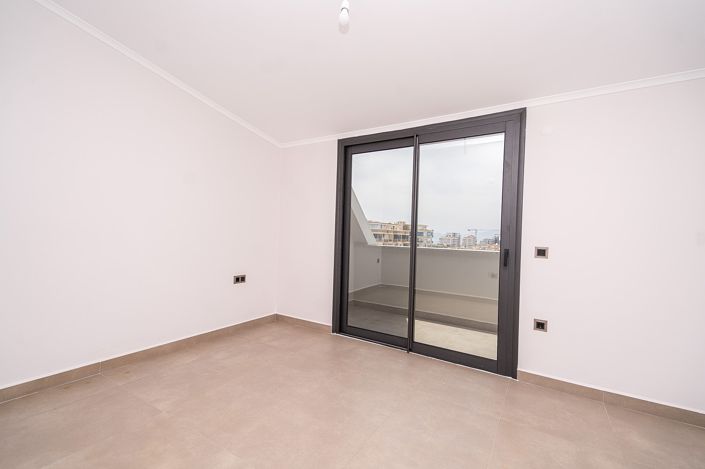 Image No.28-3 Bed Apartment for sale