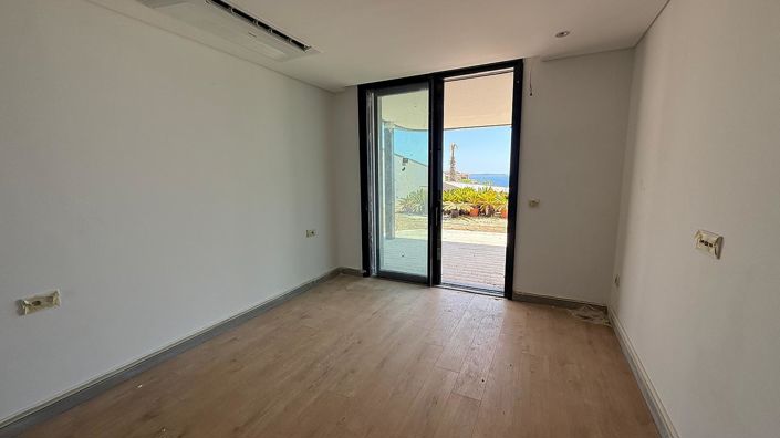 Image No.44-4 Bed House/Villa for sale