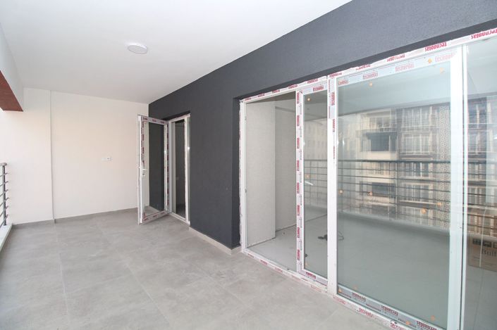 Image No.21-3 Bed Apartment for sale